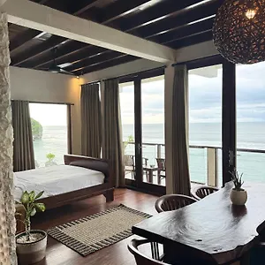 3* Гостевой дом Bale Bingin Beachfront